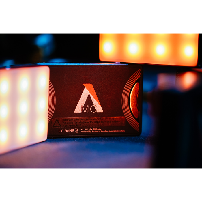 Aputure MC 4-Light Travel Kit with Charging Case