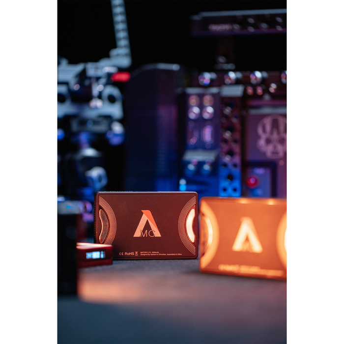 Aputure MC 4-Light Travel Kit with Charging Case