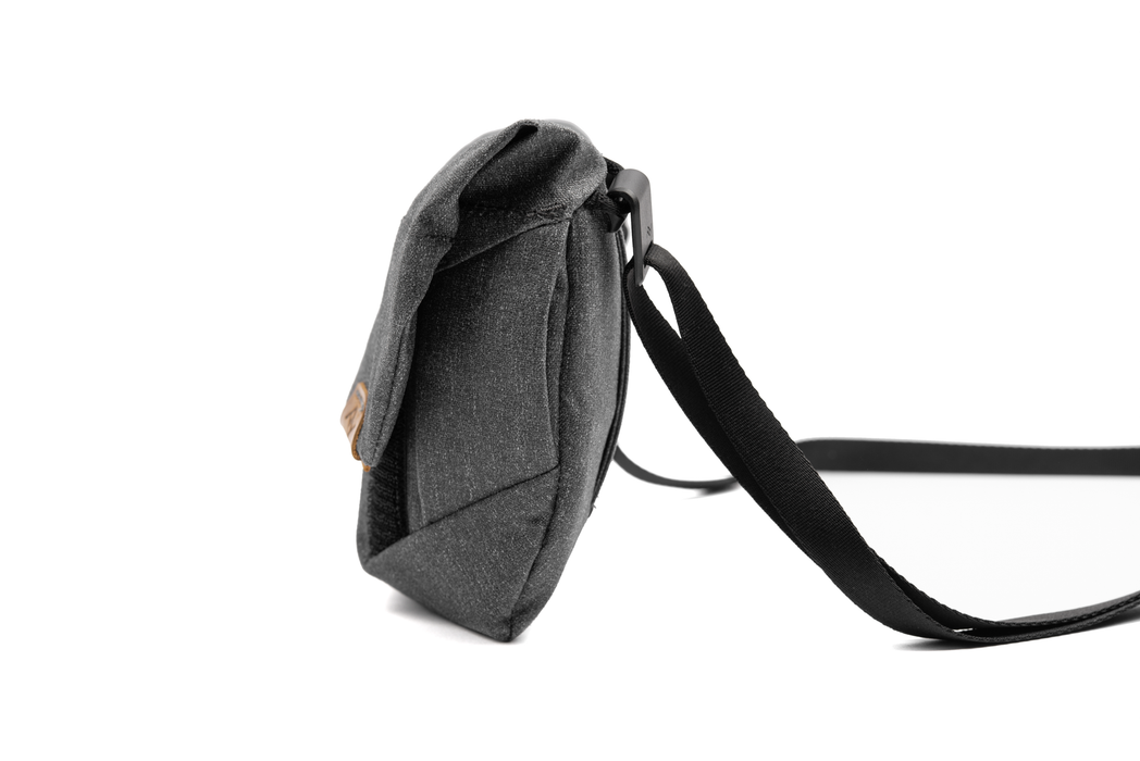 Peak Design Field Pouch V2 - Charcoal