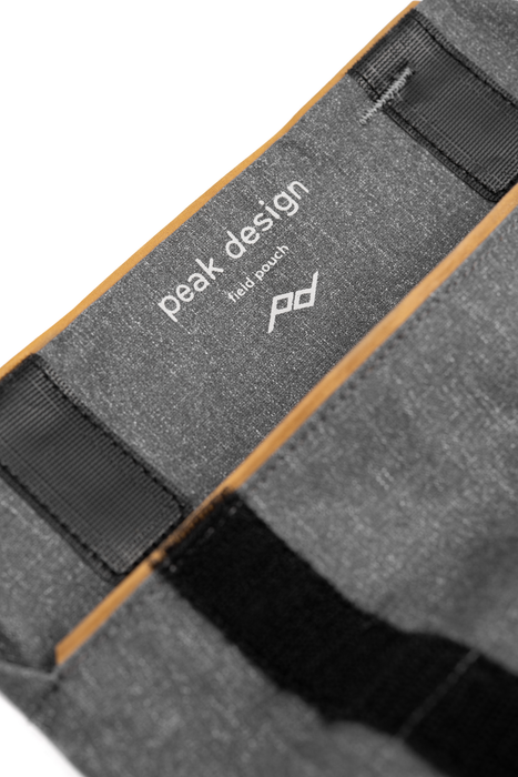 Peak Design Field Pouch V2 - Charcoal