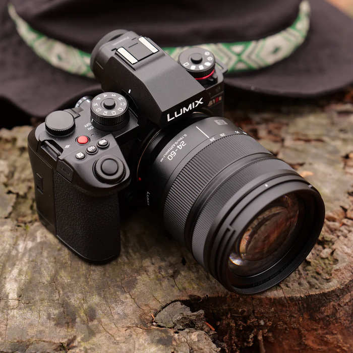 Panasonic Lumix S5 IIX Mirrorless Camera with 24-60mm f/2.8 L Lens