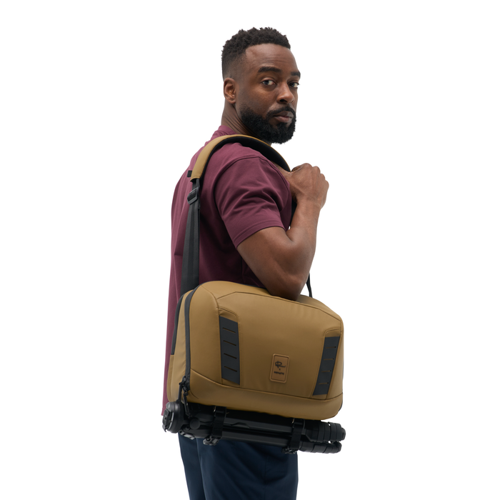 Nomatic McKinnon 13L Camera Messenger Bag - Coyote
