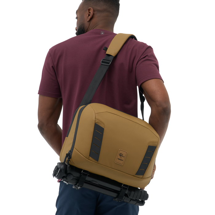 Nomatic McKinnon 13L Camera Messenger Bag - Coyote