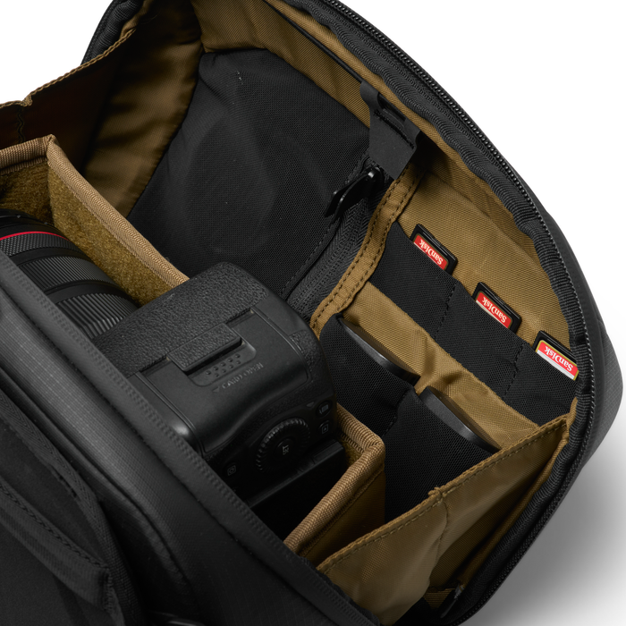 Nomatic McKinnon 5L Camera Sling - Black