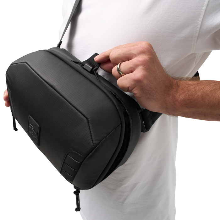 Nomatic McKinnon 5L Camera Sling - Black