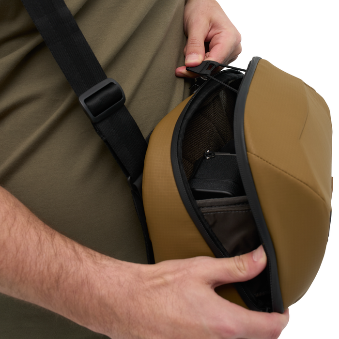 Nomatic McKinnon 8L Camera Sling - Coyote