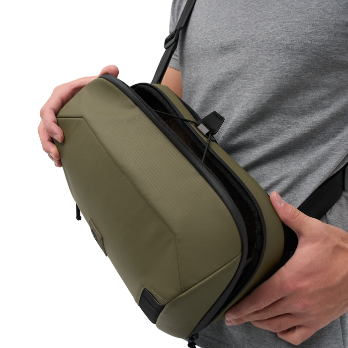 Nomatic McKinnon 8L Camera Sling - Ranger Green