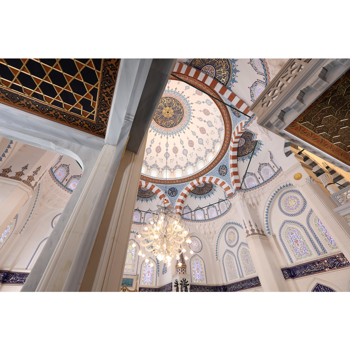 Canon RF 16-28mm f/2.8 IS STM Lens