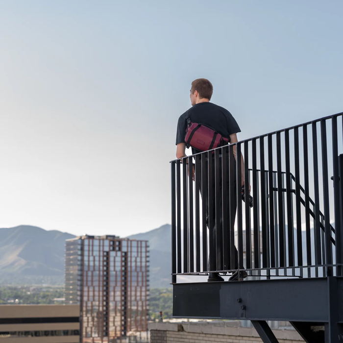 Wandrd Rogue 6L Sling V2 - Rhone Burgundy