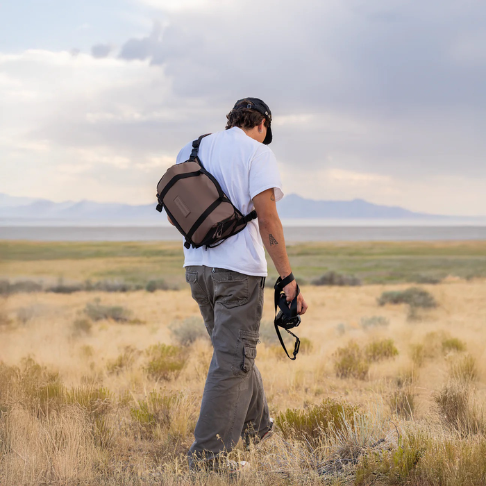 Wandrd Rogue 9L Sling V2 - Atacama Clay