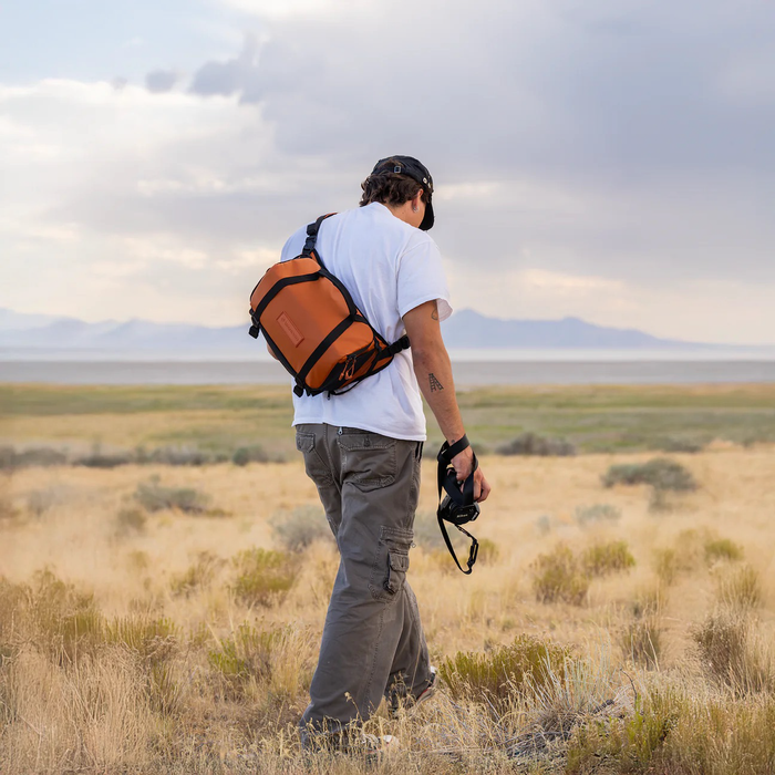 Wandrd Rogue 9L Sling V2 - Sedona Orange