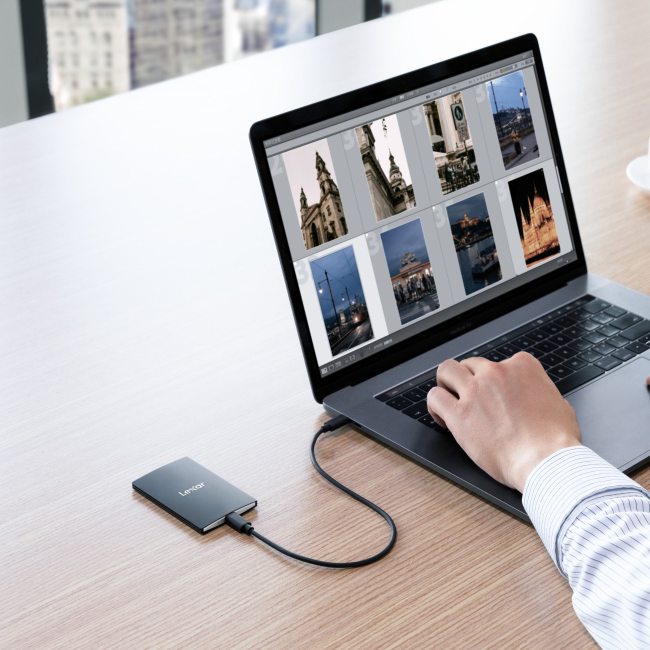 Lexar 1TB SL500 Portable SSD