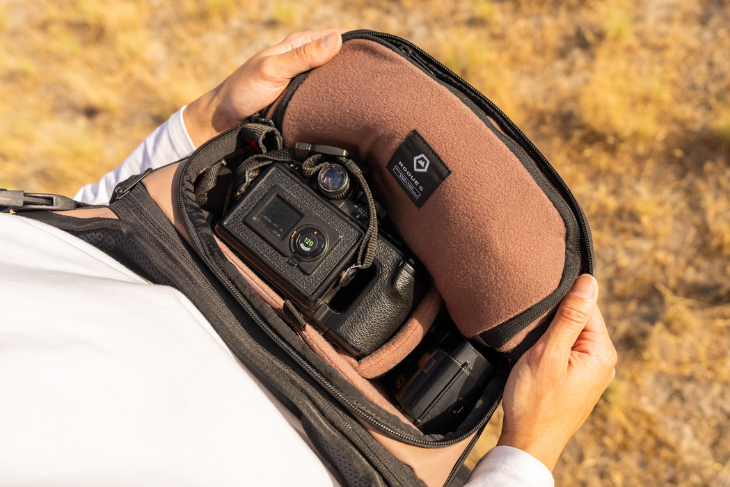 Wandrd Rogue 6L Sling V2 - Atacama Clay