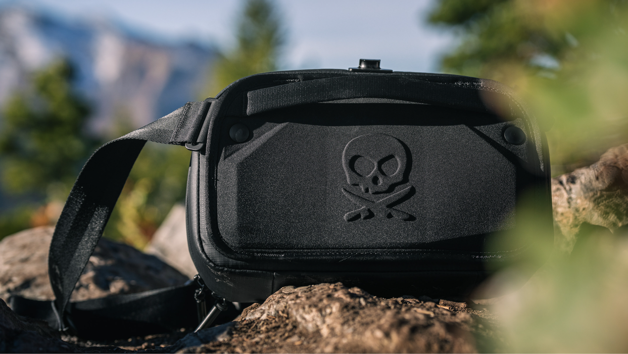 Nomatic McKinnon 5L Camera Sling - Black