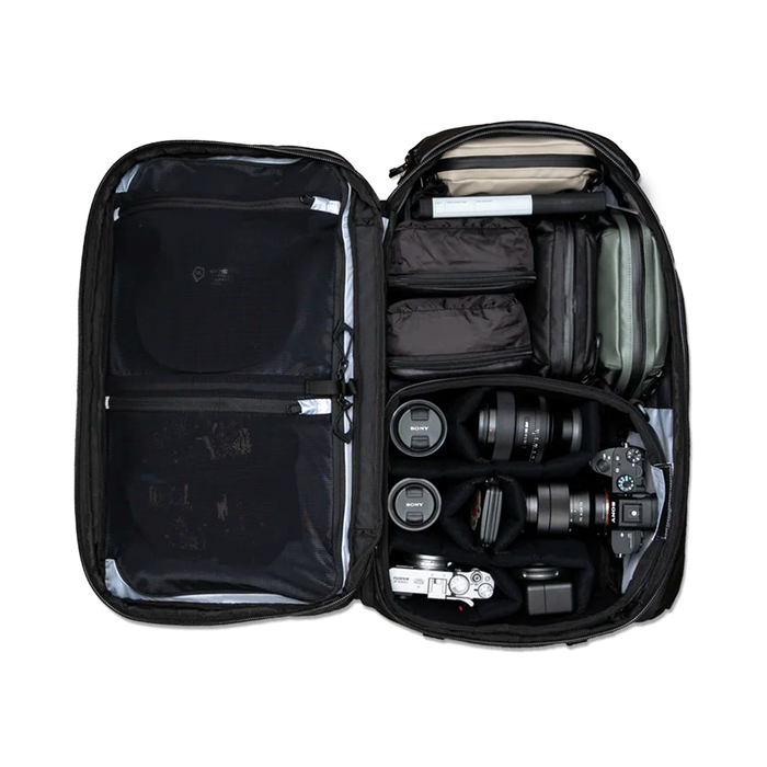 Wandrd Transit Travel 45L Backpack with Essential+ Camera Cube Bundle - Wasatch Green