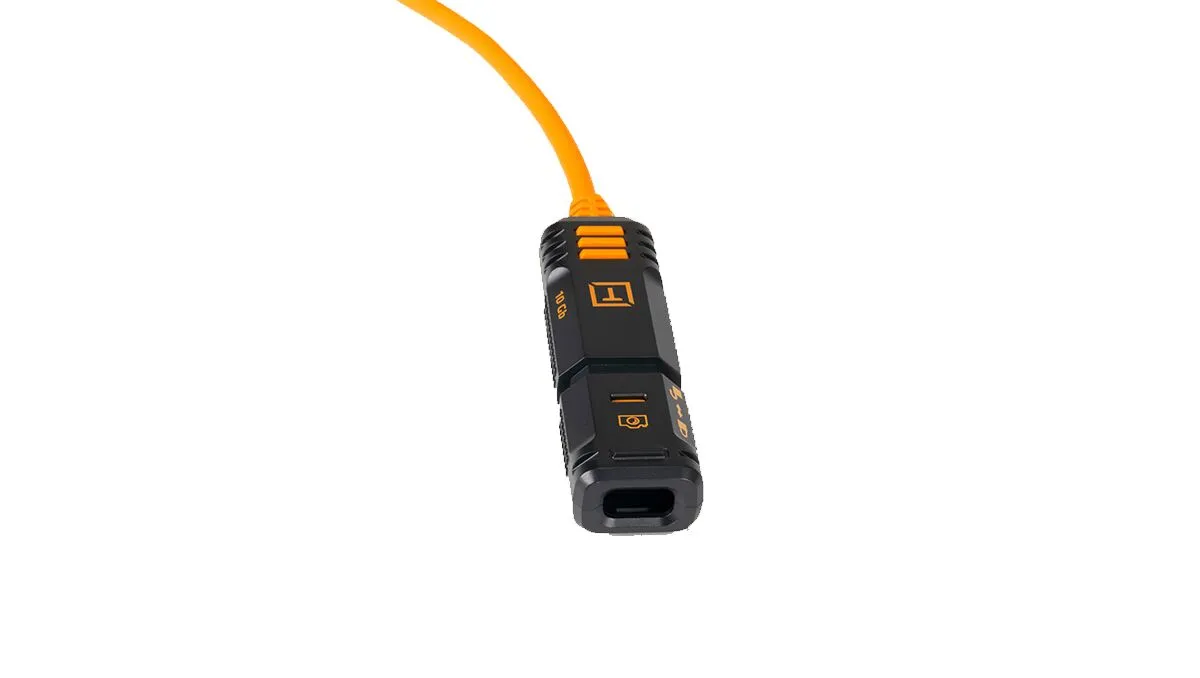Tether Tools TetherPro Optima 10G USB-C TetherBoost Locking Extension Cable, 16’ - High Visibility Orange