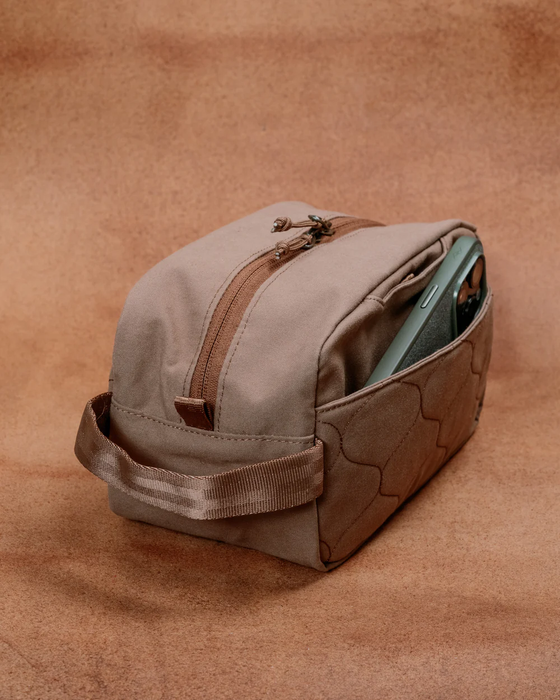 Clever Supply Travel Pouch 2.5L - Tan