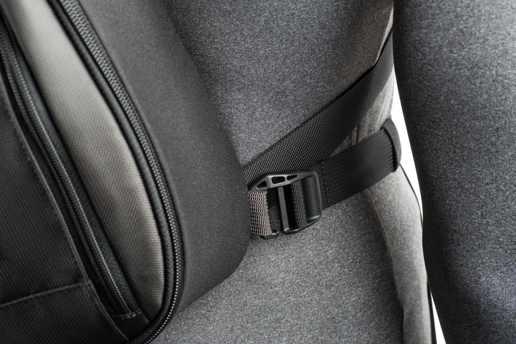 Think Tank Photo TurnStyle 10 V2 Sling Camera Bag - Charcoal