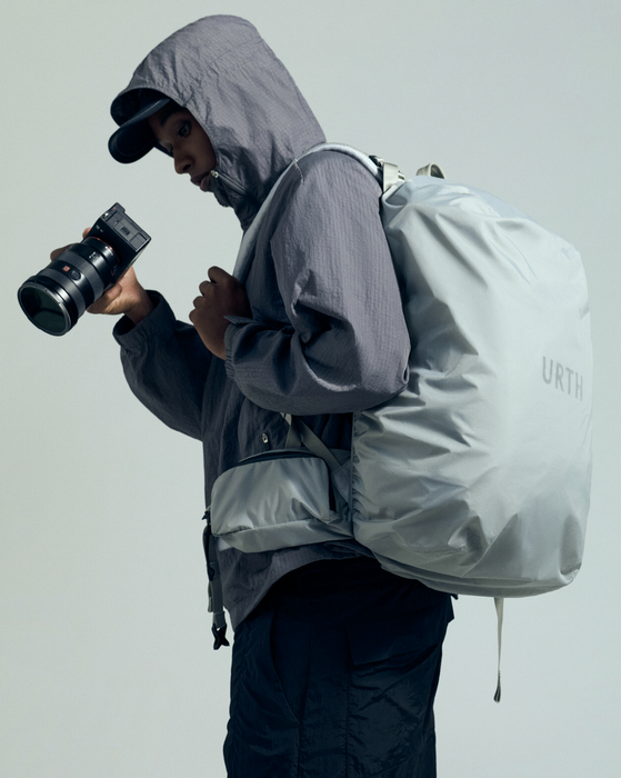 Urth Helios Outdoor 40L Backpack with Core Camera Cube L - Onyx