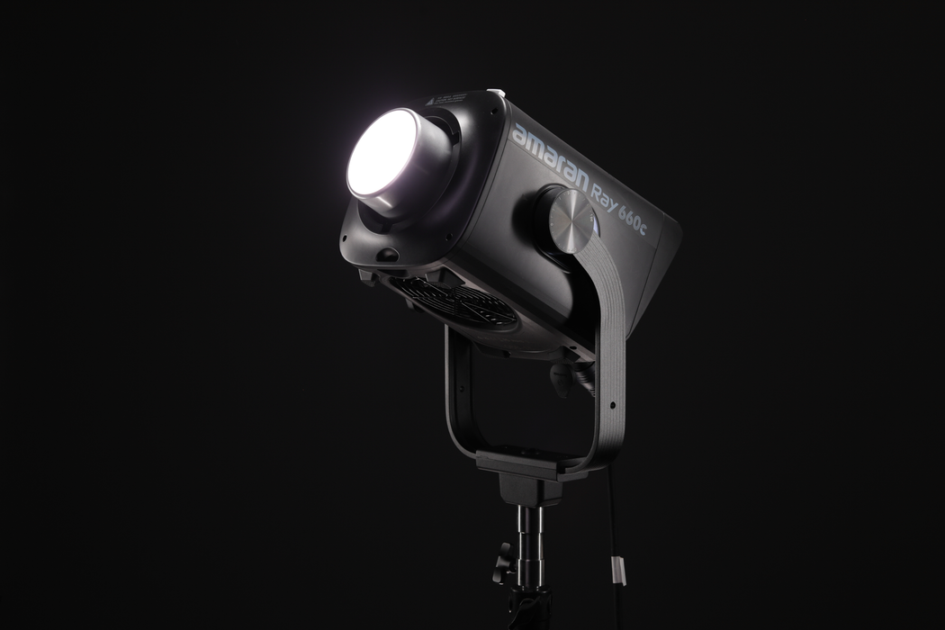 Amaran Ray 660c Bi-Color COB LED Monolight