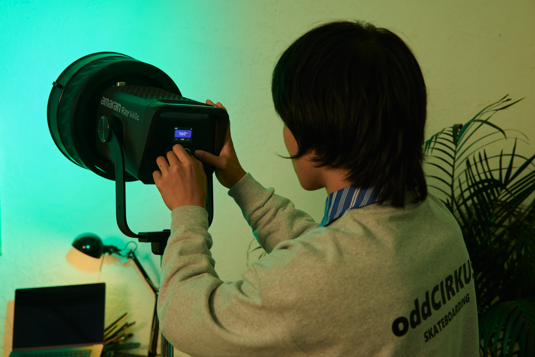 Amaran Ray 660c Bi-Color COB LED Monolight