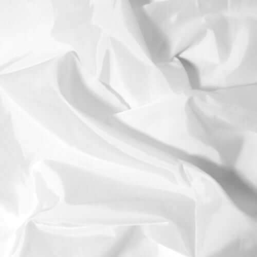 Matthews White Artificial Silk 6'x6'