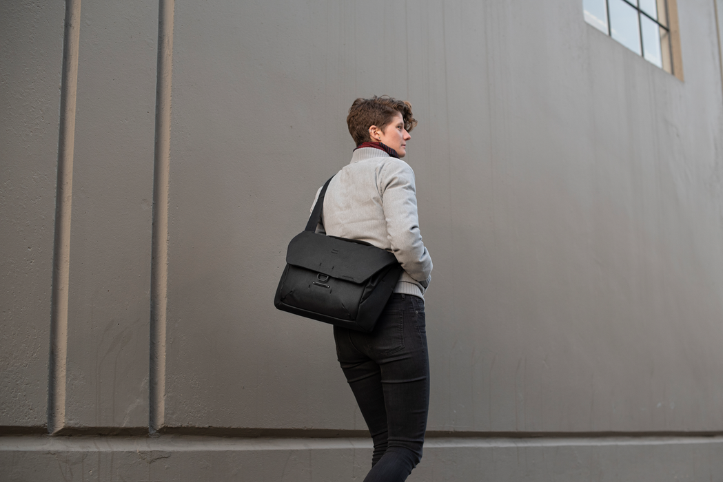 Peak Design Everyday 13L Messenger Bag - Black