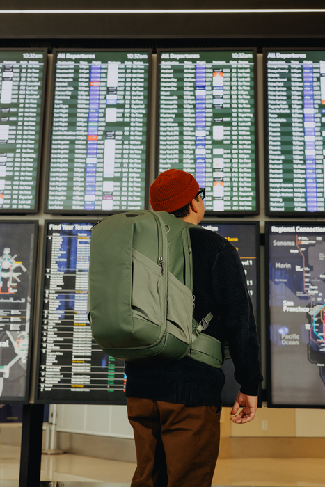 Peak Design Travel 2-in-1 40L Backpack (Base Pack & Attached Daypack) - Sage