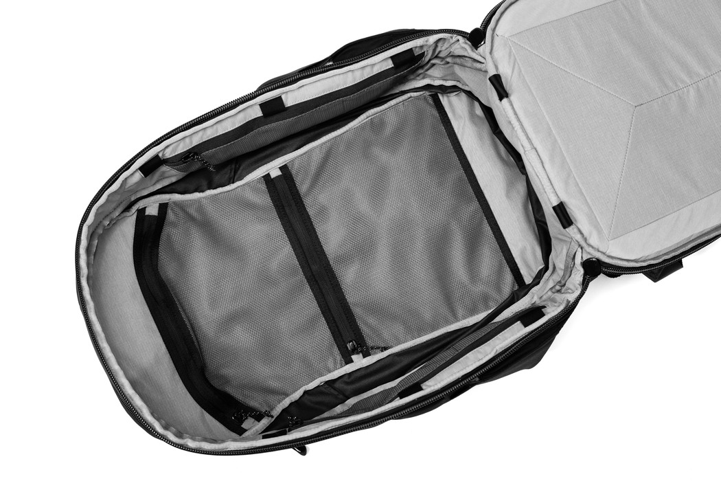 Peak Design Travel 30L Backpack - Black