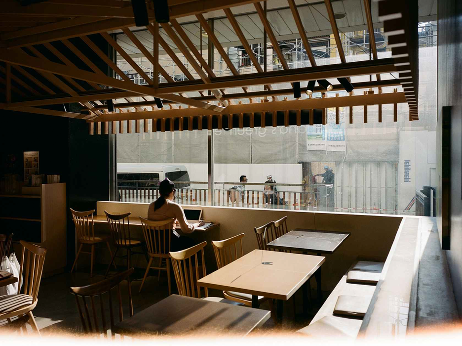 Kodak Eastman Professional EKTACOLOR PRO 400 Color Negative - 35mm Film, 36 Exposures, Single Roll (Boxed)