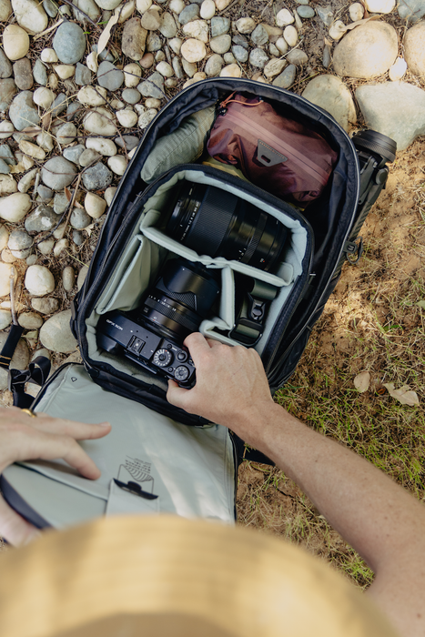 Peak Design Outdoor 18L Backpack - Black