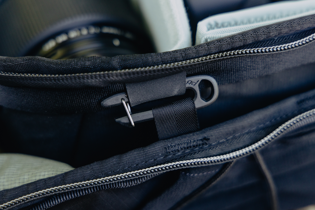 Peak Design Outdoor 18L Backpack - Black