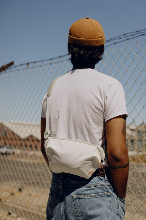 Peak Design Outdoor 2L Sling - Cloud