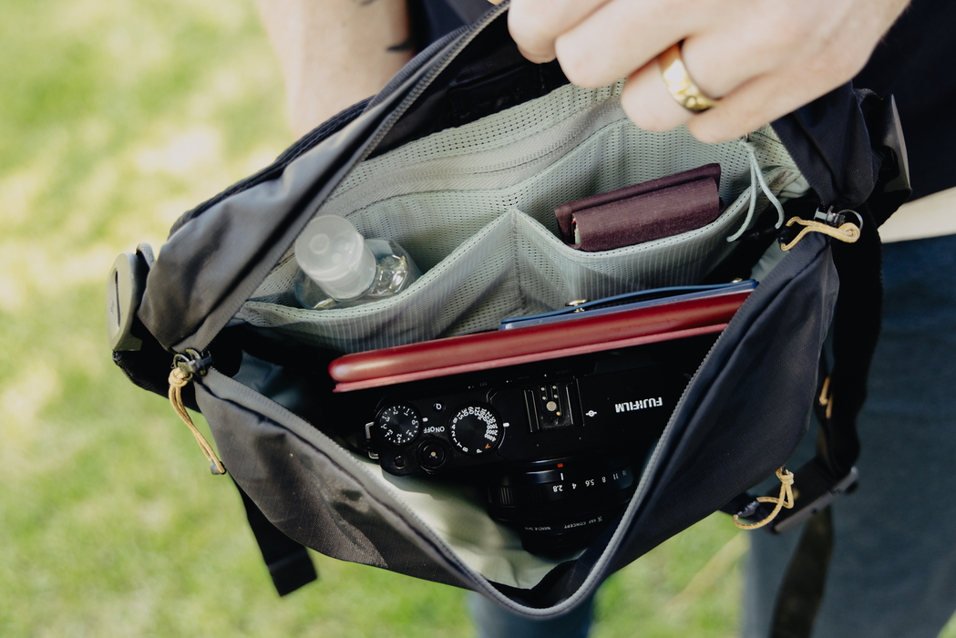 Peak Design Outdoor 4L Sling - Black