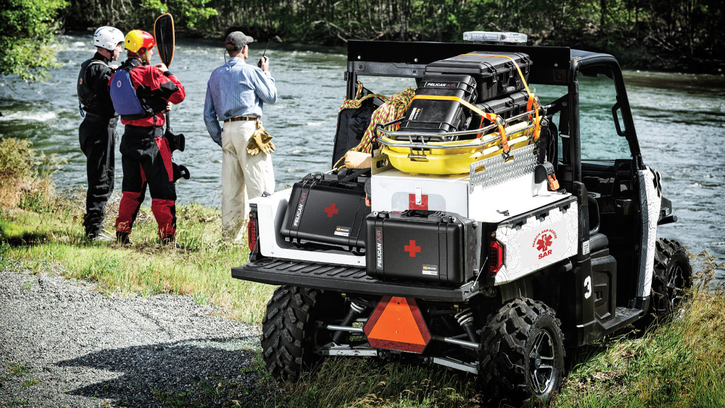 Pelican 1535 Air Carry-On Case with TrekPak Dividers & Lid Foam - Black
