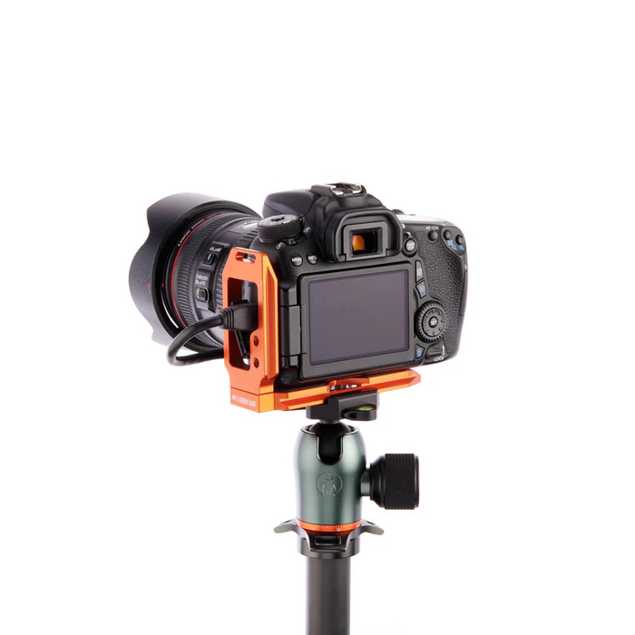 3 Legged Thing QR11 2.0 Arca Swiss-Compatible Universal Standard L-Bracket - Copper Orange