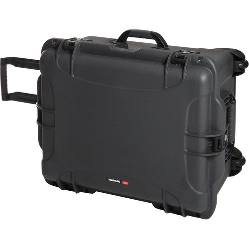 Nanuk 960 Protective Rolling Case with Foam Dividers - Graphite