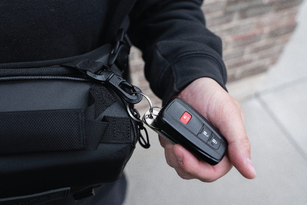 Wandrd Rogue 6L Sling - Black