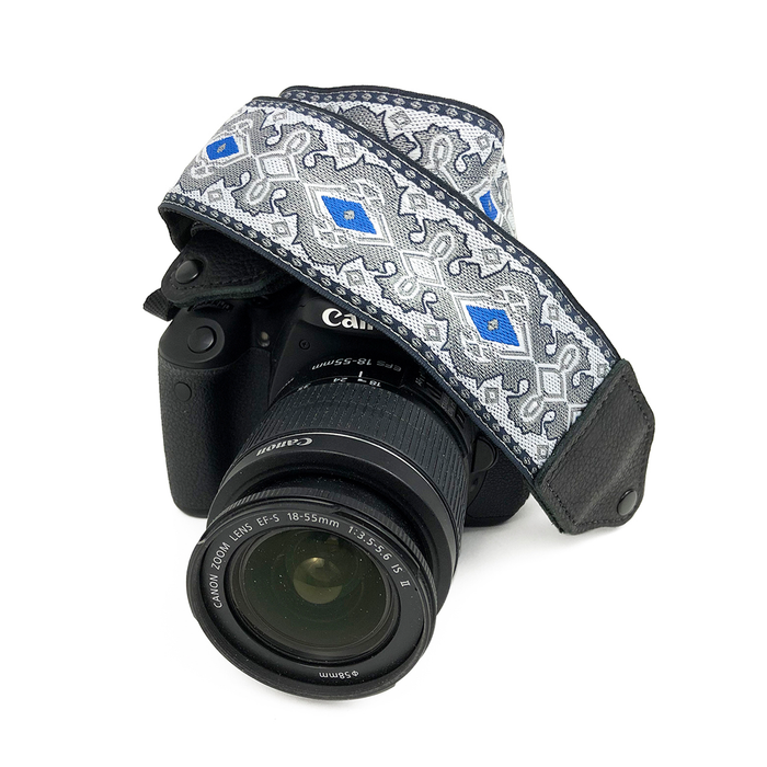 Perri's Leathers Ltd. Jacquard Camera Strap, Silver/Blue Diamond