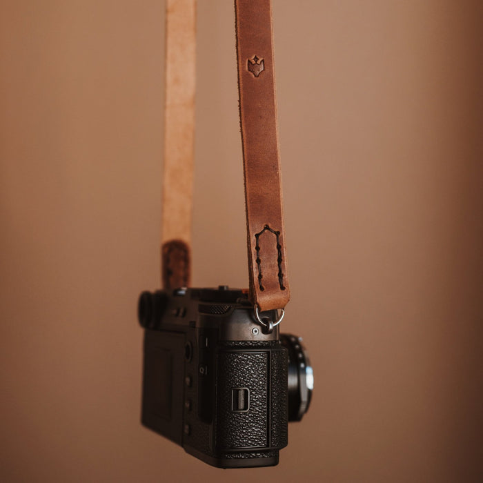 Clever Supply Minimal Camera Strap (Split Ring) 40" - English Tan