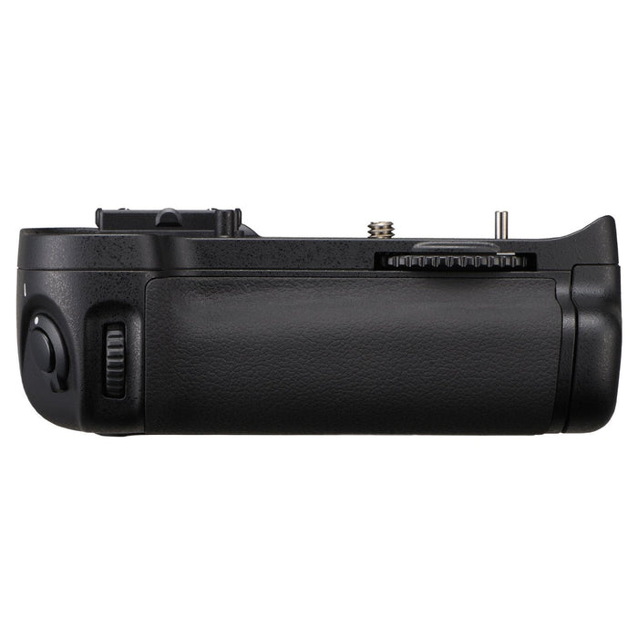 Nikon MB-D11 Battery Pack